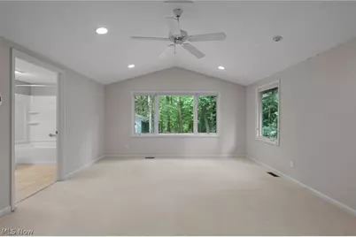 645 Mentor Road, Akron, OH 44303 - Photo 27