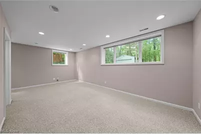 645 Mentor Road, Akron, OH 44303 - Photo 41