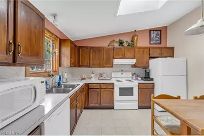 32556 Electric Boulevard, Avon Lake, OH 44012 - Photo 9