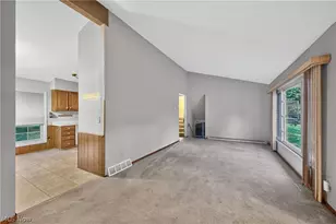 7686 Roselawn Dr, Mentor, OH 44060 - Photo 7