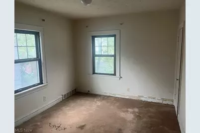 18331 Newell Road, Huber Heights, OH 44122 - Photo 17