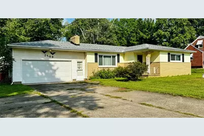 7569 Market Avenue N, Canton, OH 44721 - Photo 1