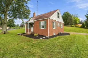5207 Manchester Ave SW, Navarre, OH 44662 - Photo 5