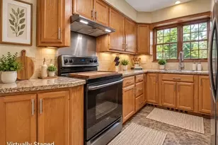 1725 Bathgate Ave, Madison, OH 44057 - Photo 9