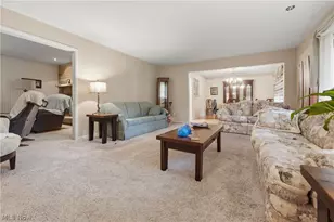 1971 Rosewood Dr, Kent, OH 44240 - Photo 5