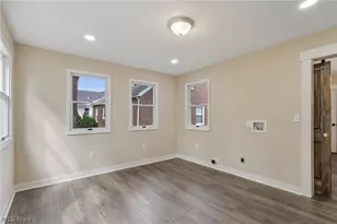 2562 Graham Ave, Akron, OH 44312 - Photo 17