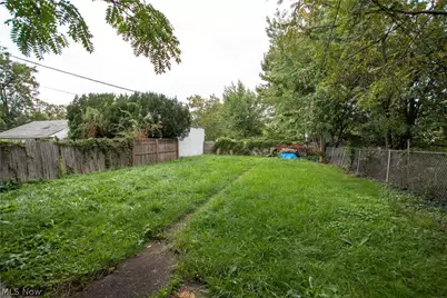 719 E 157th Street, Loveland, OH 44110 - Photo 19