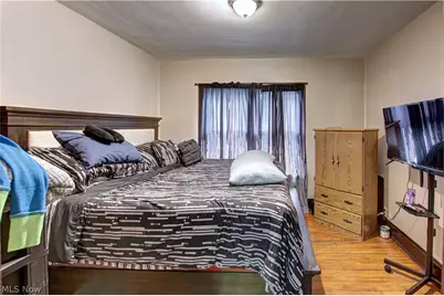 719 E 157th Street, Loveland, OH 44110 - Photo 7