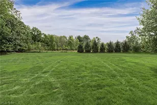 16685 Lucky Bell Ln, Chagrin Falls, OH 44023 - Photo 45