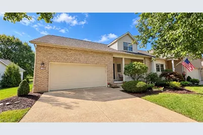 2548 Glenshire Circle, Uniontown, OH 44685 - Photo 3