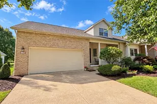 2548 Glenshire Cir, Uniontown, OH 44685 - Photo 3