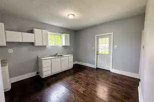 316 Young Ave NE, Canton, OH 44704 - Photo 5