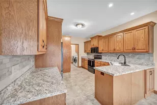 2636 Tributary Ln, Akron, OH 44312 - Photo 23