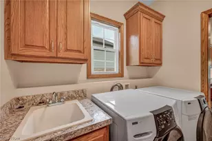 2636 Tributary Ln, Akron, OH 44312 - Photo 27
