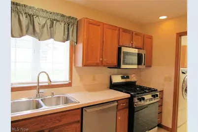 7862 Walnut Street #B, Boardman, OH 44512 - Photo 11