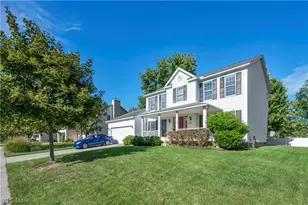 5698 Halwick Dr, Ravenna, OH 44266 - Photo 3