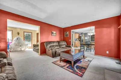 5698 Halwick Drive, Ravenna, OH 44266 - Photo 11