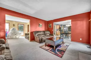 5698 Halwick Dr, Ravenna, OH 44266 - Photo 11