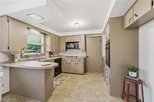 6787 Kirby Ave NE, Canton, OH 44721 - Photo 13