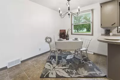 6787 Kirby Avenue NE, Canton, OH 44721 - Photo 11
