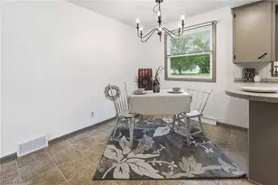 6787 Kirby Ave NE, Canton, OH 44721 - Photo 11