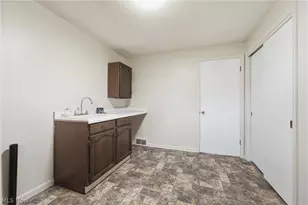 6787 Kirby Ave NE, Canton, OH 44721 - Photo 27