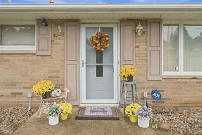 6787 Kirby Avenue NE, Canton, OH 44721 - Photo 5