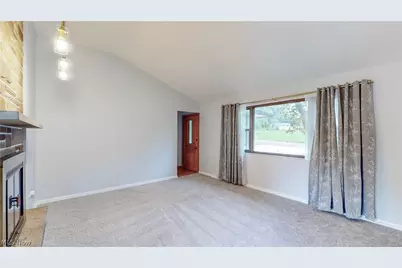 1239 Doralee Drive, Mogadore, OH 44260 - Photo 9