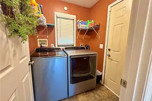 5920 Province Ct, Lorain, OH 44053 - Photo 17