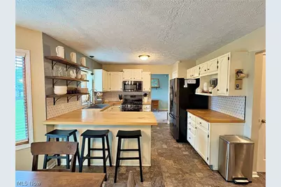 5920 Province Court, Lorain, OH 44053 - Photo 9