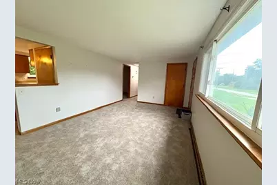 121 Florence Avenue, Alliance, OH 44601 - Photo 9