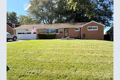121 Florence Avenue, Alliance, OH 44601 - Photo 1