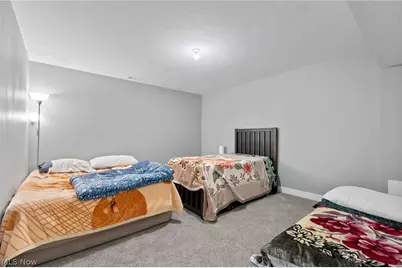 2049 W Woodland Drive, Akron, OH 44313 - Photo 31