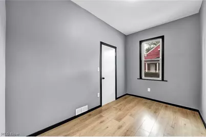 7041 Roy Avenue, Loveland, OH 44104 - Photo 17