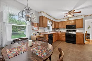 467 Green Meadow Dr, Tallmadge, OH 44278 - Photo 5