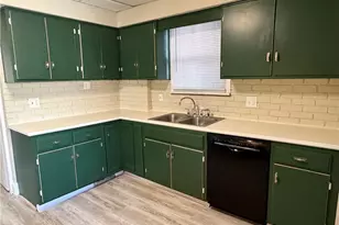 1212 Maryland Ave SW, Canton, OH 44710 - Photo 7