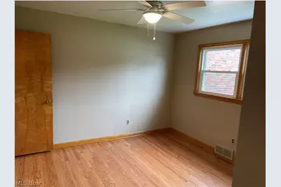 857 5th Street, Struthers, OH 44471 - Photo 17