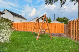 612 Bayberry Rd, Lorain, OH 44053 - Photo 33