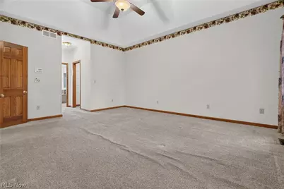 612 Bayberry Road, Lorain, OH 44053 - Photo 23
