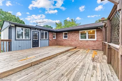 1031 Chevelle Drive, Akron, OH 44319 - Photo 31