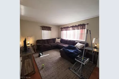 3853 Marion Drive, Weirton, WV 26062 - Photo 7