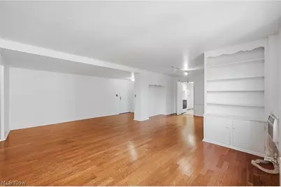 19101 Van Aken Boulevard #428, Huber Heights, OH 44122 - Photo 9
