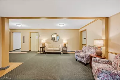 19101 Van Aken Boulevard #428, Huber Heights, OH 44122 - Photo 37