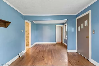 3213 Regent Avenue NE, Canton, OH 44705 - Photo 3