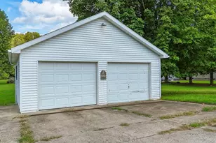 565 Dana Rd, Newport, OH 45768 - Photo 29