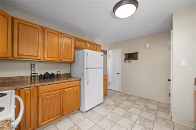 6860 Murray Ridge Road, Elyria, OH 44035 - Photo 15