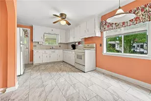 12930 Edison St NE, Alliance, OH 44601 - Photo 11