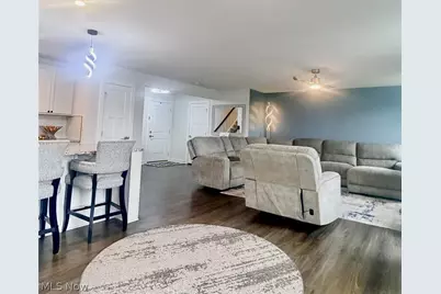 2091 Farroni Drive, Willoughby, OH 44094 - Photo 9