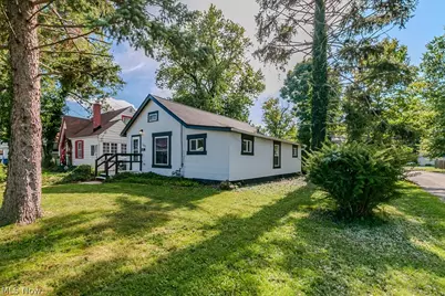 246 Courtland Boulevard, Eastlake, OH 44095 - Photo 1