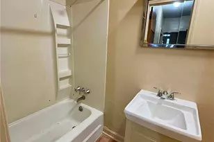 147 S Muskingum St, Cadiz, OH 43907 - Photo 7